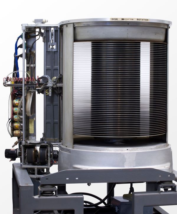 Photo of the first IBM hard drive system